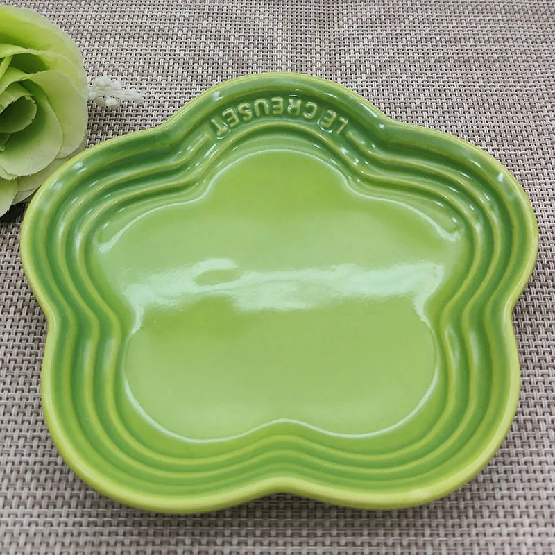 Le Creuset Flower Dish